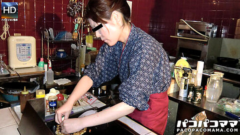 Tomoko Hosoda 人妻